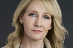 Amenazaron de muerte a J. K. Rowling, la creadora de Harry Potter, tras condenar ataque contra Shalman Rushdie