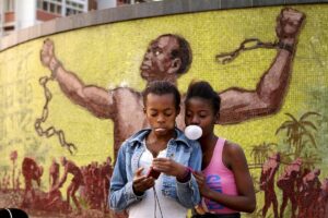 Angola mira al futuro | Internacional