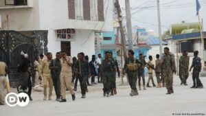 Ataque de Al Shabab dejó 21 muertos en hotel de Mogadiscio | El Mundo | DW