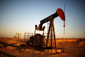Barril de petróleo se cotiza por debajo de los 90 dólares por primera vez desde el inicio del conflicto en Ucrania