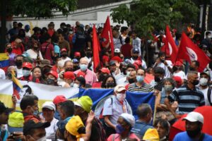 Central Socialista llega al Ministerio del Trabajo a entregar documento para que “se reconozca la deuda” con los trabajadores