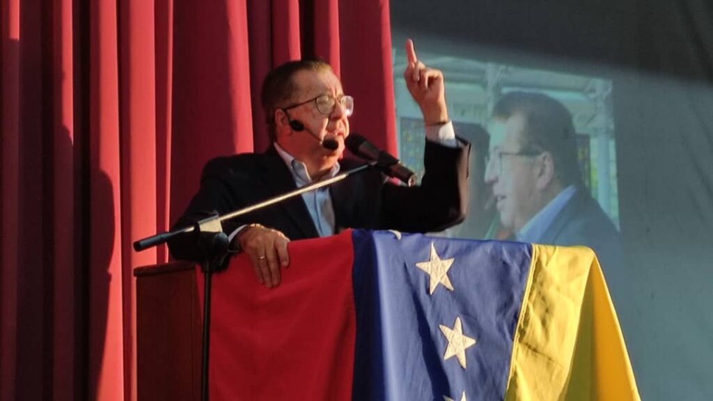 César Pérez Vivas se lanza a la presidencia de Venezuela