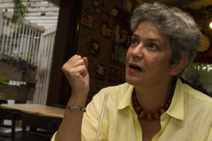 Chavismo ha hecho "lo que puede" para intentar recuperar la economía, pero no lo que se requiere