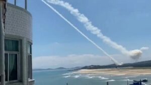 China dispara misiles hacia el estrecho de Taiwán
