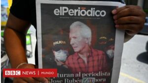 Denuncian una ofensiva contra la prensa en Guatemala tras el allanamiento de un importante periódico y el arresto de su fundador