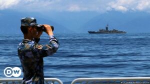 Ejército de China patrullará ″regularmente″ aguas en torno a Taiwán | El Mundo | DW