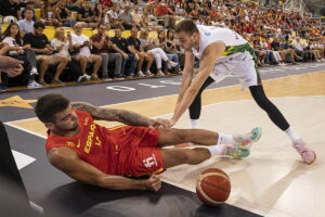 Espaa choca contra el muro lituano en su preparacin para el Eurobasket