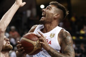 Espaa se divierte contra Islandia a una semana del Eurobasket