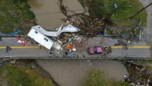 Estados Unidos: Se eleva a 37 el número de muertos por las inundaciones en Kentucky