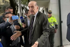 Frontera entre Colombia y Venezuela no se reabrirá el #7Ago, expresó el canciller de Petro