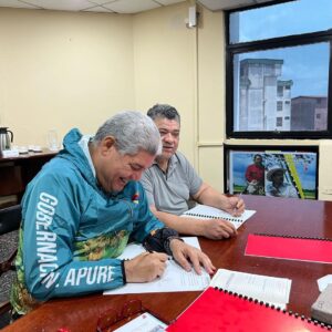 Gobernación de Apure y Uraplast firman convenio de cooperación - Yvke Mundial
