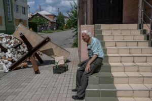 Guerra en Ucrania: ¿Prorrusos o proucranianos? El conflicto que divide a los vecinos en el frente: "Todos mantienen la boca cerrada"