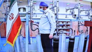 Irán afirma que ya está en capacidad de construir su propia bomba nuclear