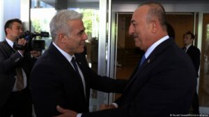 Israel y Turquía reanudan relaciones diplomáticas