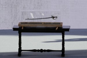 La historia detrás de la espada de Bolívar que generó discordia en la transición de poder en Colombia