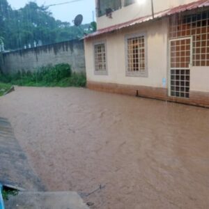 Lluvias provocan desbordamiento de ríos en Carabobo (+fotos)