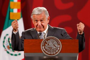 López Obrador celebró el final del programa Quédate en México de EE. UU.