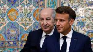Macron y Tebboune firman la Declaración de Argel para una "renovada asociación" con Francia