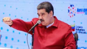 Maduro carga contra Argentina por el "robo" del avión