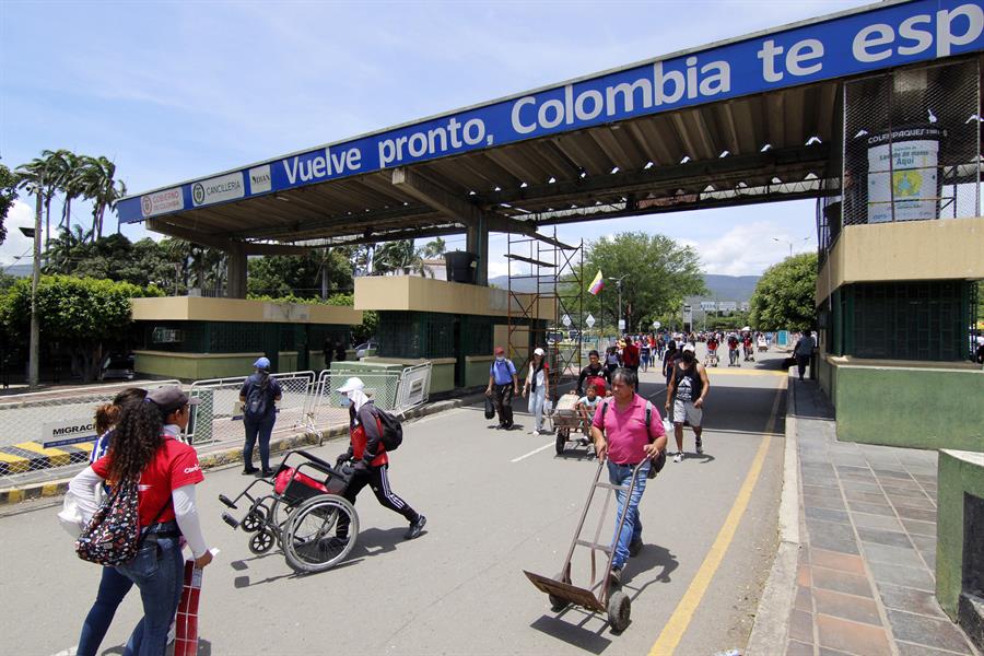 Maduro propondrá a Petro crear "gran zona económica" en frontera común