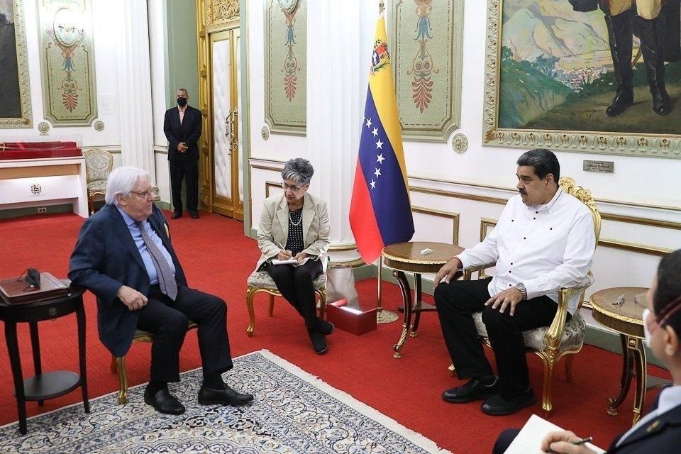 Maduro se reunió con jefe de la OCHA en Miraflores
