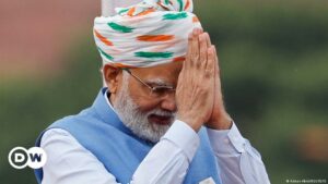 Modi promete ″una India desarrollada″, tras 75 años de independencia | El Mundo | DW