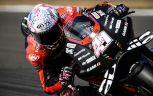 MotoGP: Aleix Espargar salva el Mundial: heroica recuperacin en la clasificacin tras una dura cada