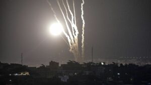 Mueren diez palestinos tras una escalada bélica entre Israel y Gaza