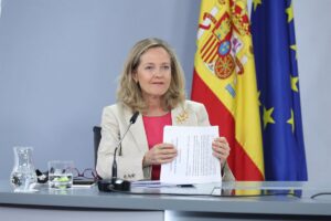 Nadia Calviño espera que el PP actúe con "responsabilidad y sentido común" y apoye el decreto energético