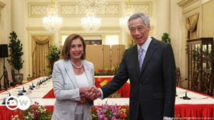 Nancy Pelosi arrancó gira en Asia hablando de Taiwán con el líder de Singapur | El Mundo | DW