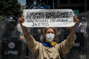 “Nosotros no tenemos la culpa si a ti no te dio la gana de estudiar”