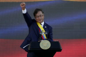 Petro cree que Colombia y México pueden ser ejes de la unidad latinoamericana