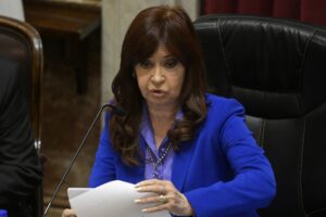 Piden una condena de 12 años de prisión para la vicepresidenta Cristina Fernández de Kirchner