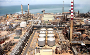 PDVSA reactivó la producción de combustible en la refinería Cardón