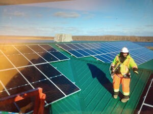 Recuperar la red eléctrica a través de sistemas fotovoltaicos residenciales (Por Lenín Cardozo)