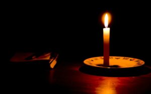 Reportan más de 30 horas sin luz en zonas de Valencia