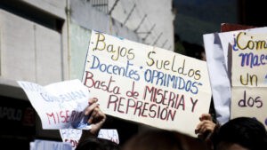 Sector educativo de Venezuela persiste en las calles con reclamos salariales