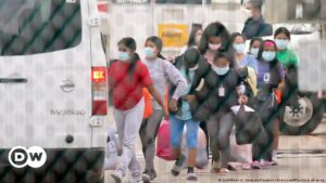 Texas inicia el envío a Nueva York de migrantes indocumentados | El Mundo | DW