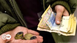 Ucrania lucha contra la invasión y el temor a la hiperinflación | El Mundo | DW