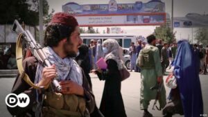 Un año de talibanes: así ha cambiado Afganistán | El Mundo | DW