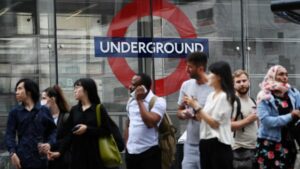 Una ola de huelgas paraliza los transportes públicos en Londres