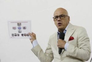 ▷ #VIDEO AN chavista exigió a Colombia la extradición de Julio Borges #5Ago