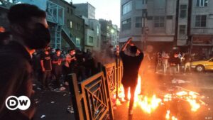 Al menos 35 personas han muerto en protestas en Irán | El Mundo | DW