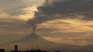 Alerta volcánica en Ciudad de México tras las emisiones de ceniza del Popocatépetl