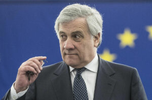 Antonio Tajani: "No hay nada de lo que preocuparse. Ni Salvini ni Meloni estn contra Europa ni a favor de Rusia"