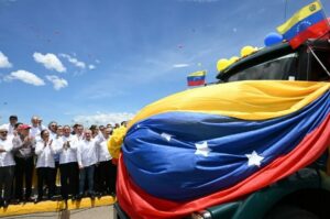 Chavismo celebra reapertura de la frontera entre Venezuela y Colombia