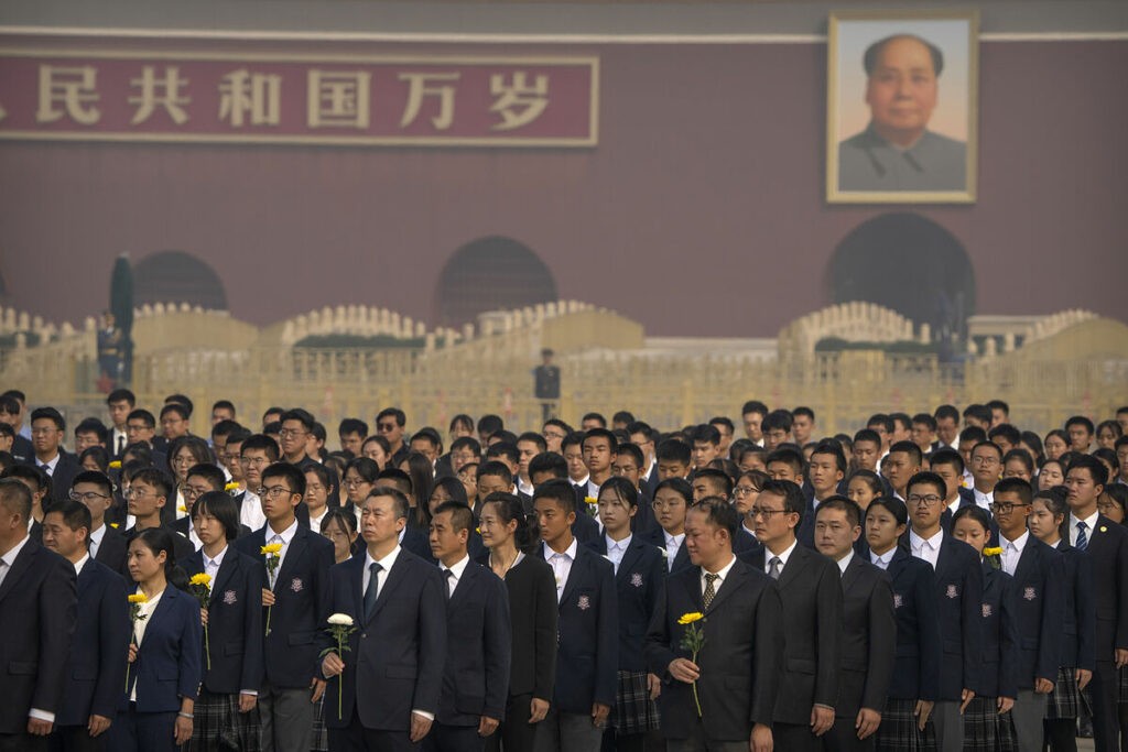 China da la bienvenida al mes del esplendor patritico