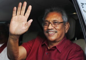El ex presidente Rajapaksa regresa a Sri Lanka dos meses despus de su huida