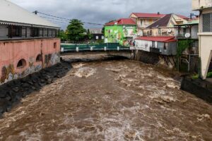 El huracn Fiona causa un apagn general y daos catastrficos en Puerto Rico
