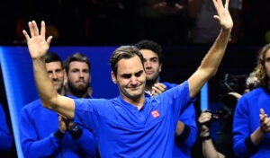 El último vals de Federer: lágrimas de emoción tras la derrota formando pareja con Nadal